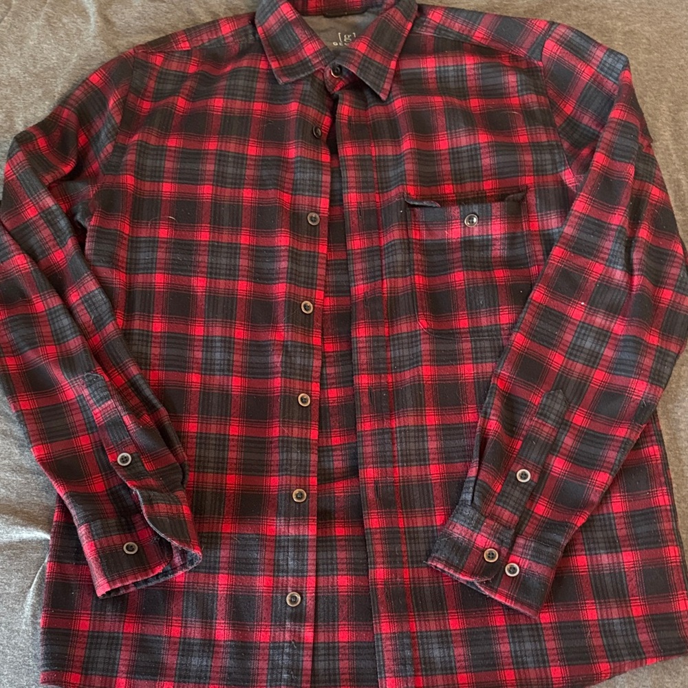 George flannel Shirt. Men’s small